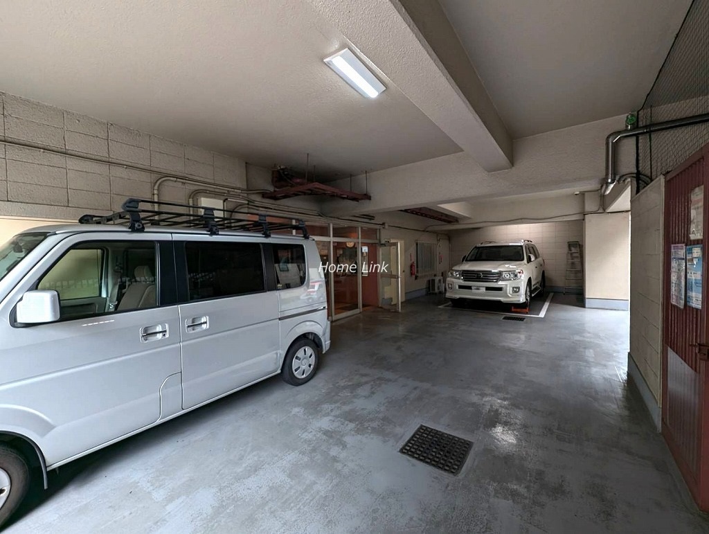 エクセル西池　駐車場